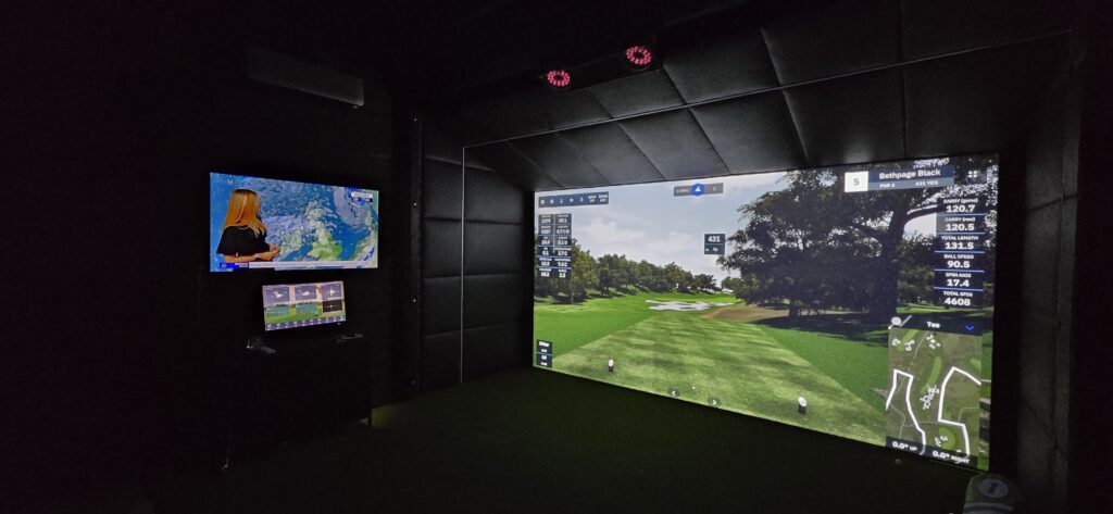 Tekden The Birdie Golf Simulator Room 