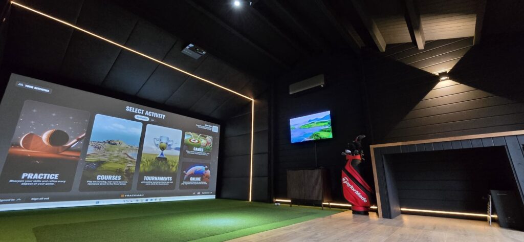 Paul Scholes Golf Simulator