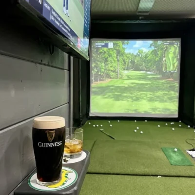 Floating 2-Pint Golf Shelf with Customizable Coasters – Stylish Golf Décor & Gift